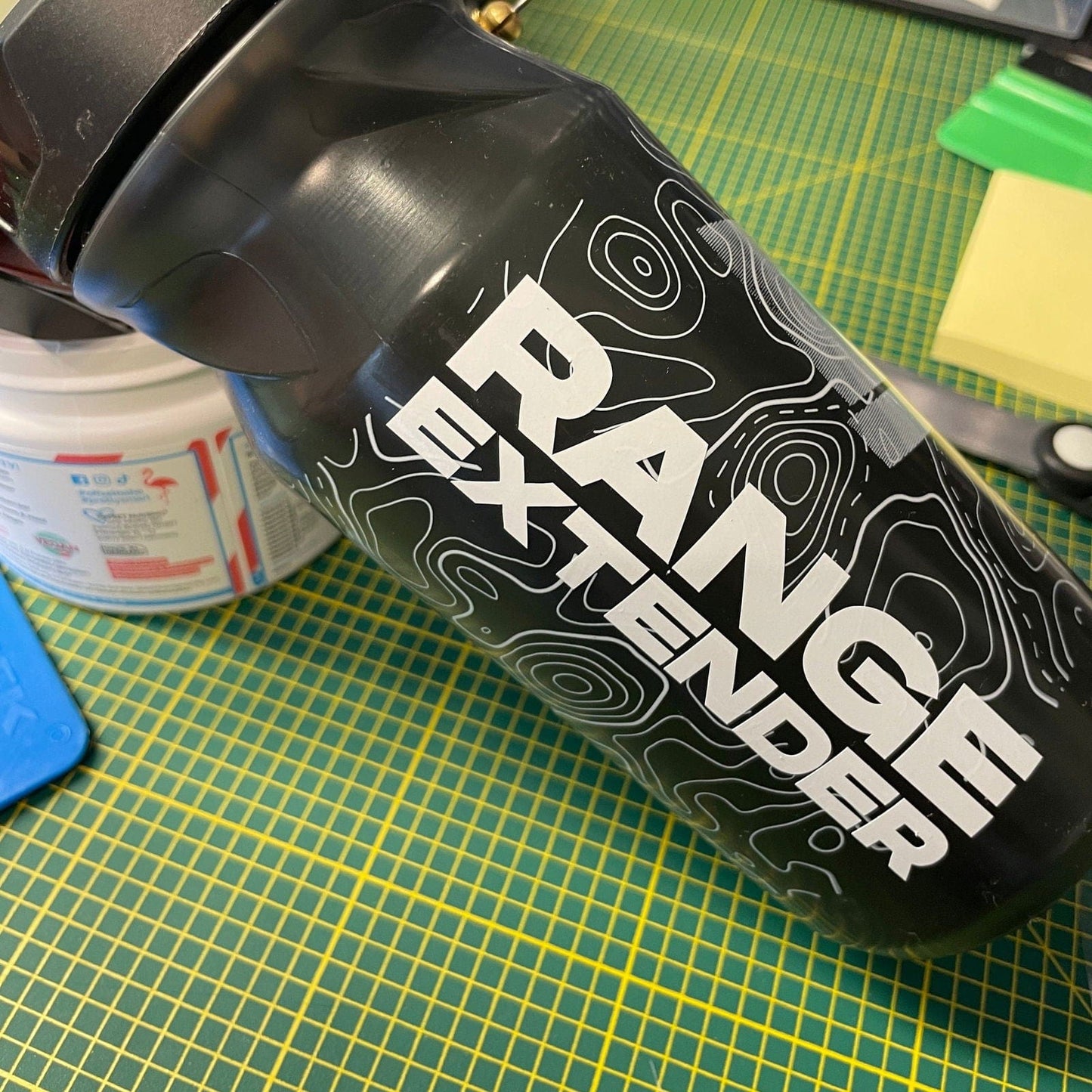 Sons of Battery - E-MTB Brand & Community Folien und Sticker Range Extender - Vinyl Folie E-Bike-Community