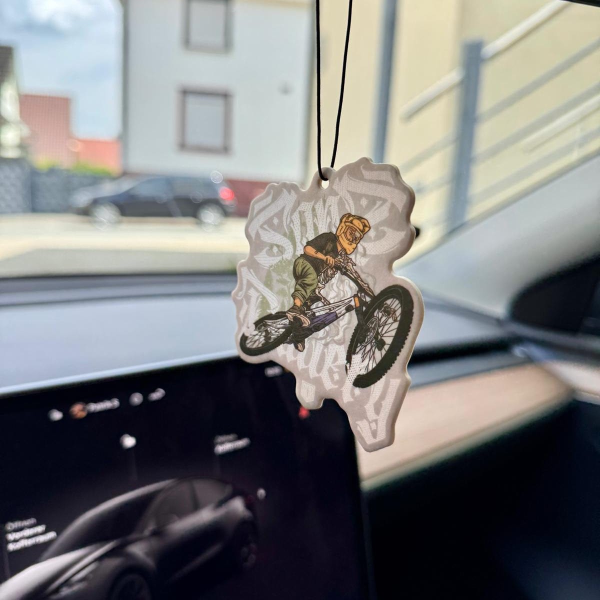 Sons of Battery - E-MTB Brand & Community Folien Vanille Duftbaum "Shred or Alive" E-Bike-Community