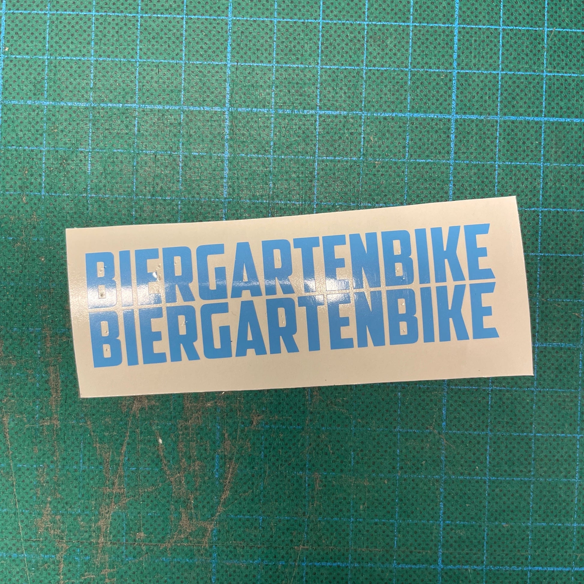 Sons of Battery - E-MTB Brand & Community Folien Lichtblau / Biergartenbike EISDIELENBIKE / BIERGARTENBIKE E-Bike-Community