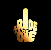 Sons of Battery® - E-MTB Brand & Community Folien & Sticker Gold / 5 x 4 cm RIDE OR DIE (STINKY FINGER) - Kreativer Vinyl-Aufkleber E-Bike-Community
