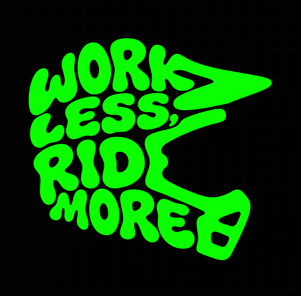 Sons of Battery® - E-MTB Brand & Community Folien & Sticker Neongrün / 5 x 4 cm WORK LESS, RIDE MORE - Kreativer Vinyl-Aufkleber E-Bike-Community