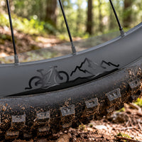 Sons of Battery® - E-MTB Brand & Community Folien & Sticker Schwarz Mountain Ride – MTB Felgen Folienaufkleber 8 x 1,5 cm E-Bike-Community