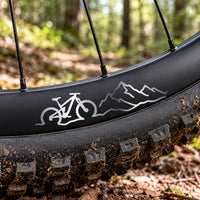 Sons of Battery® - E-MTB Brand & Community Folien & Sticker Silber Mountain Ride – MTB Felgen Folienaufkleber 8 x 1,5 cm E-Bike-Community