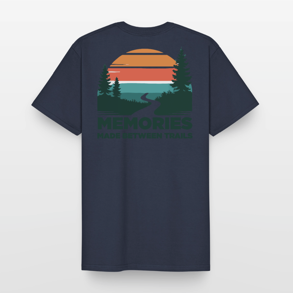 Spreadconnect Männer Workwear T-Shirt Memories Made between Trails - Männer Workwear T-Shirt E-Bike-Community