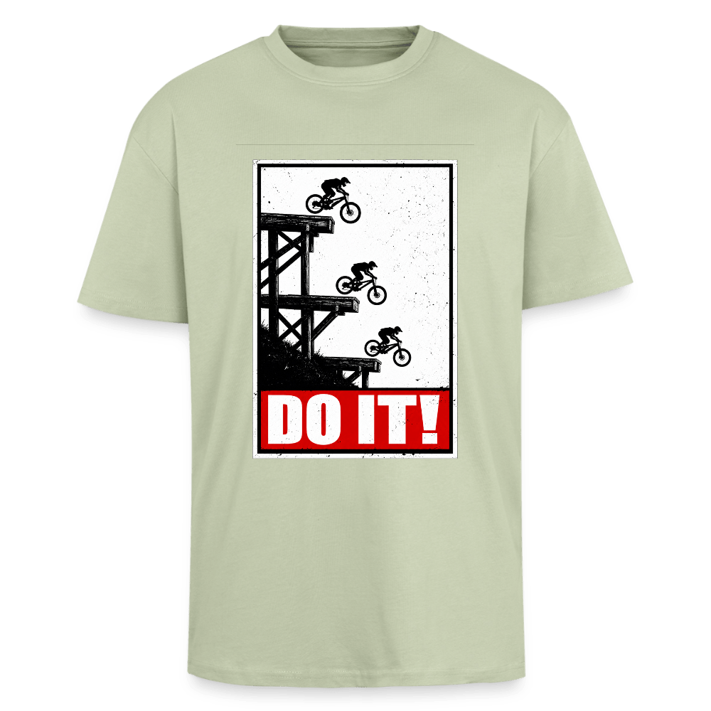 Spreadconnect Oversized Heavyweight Unisex T-Shirt Leichtes Salbeigrün / XS DO IT! Oversized Heavyweight Unisex T-Shirt E-Bike-Community
