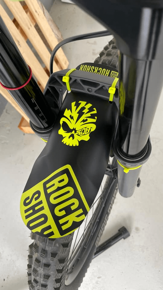 Sons of Battery - E-MTB Brand & Community Folien Neongelb SoB Skullhead E-Bike-Community