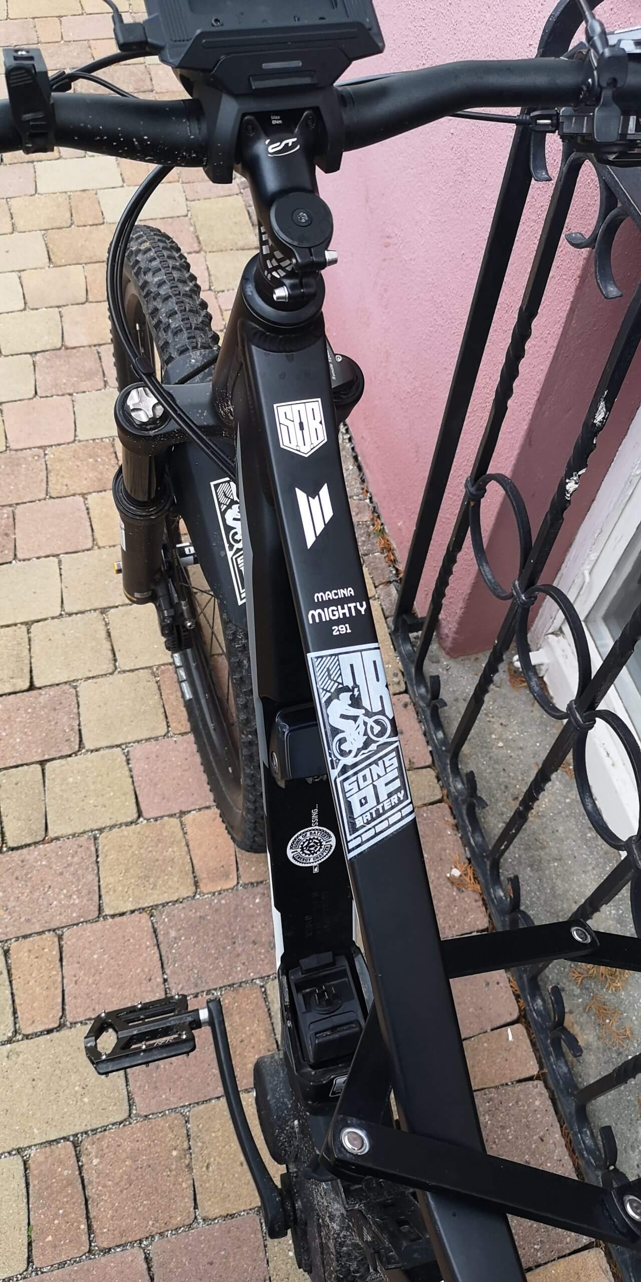 Sons of Battery - E-MTB Brand & Community Folien SONS OF BATTERY – Laminierter Weißdruck Transparent Sticker ( 12 x 5 cm) E-Bike-Community