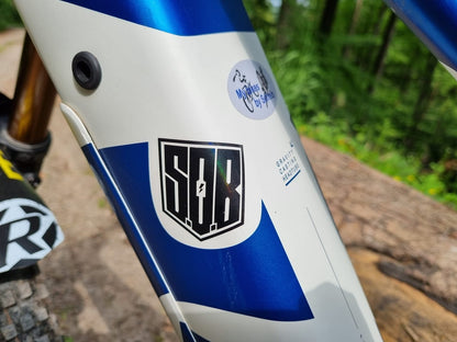 Sons of Battery - E-MTB Brand & Community Folien SONS OF BATTERY© – Supporter Folie “Modernes Logo” in verschiedenen Farben und Größen E-Bike-Community